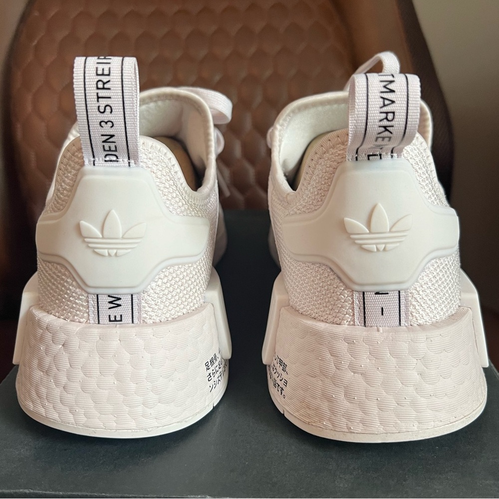 Adidas NMD R1 - Picture 2 of 4